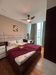 Compass Heights (D19), Apartment #620253011